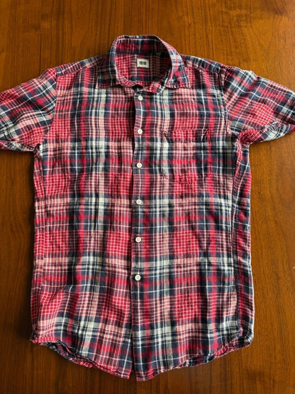 Uniqlo Men's Red & Blue Plaid Short Sleeve Button Down - Size S