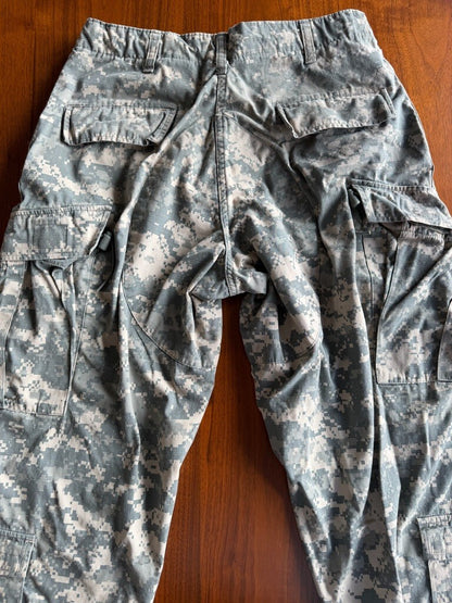 US Army ACU Digital Camo Combat Cargo Trousers - Size Medium
