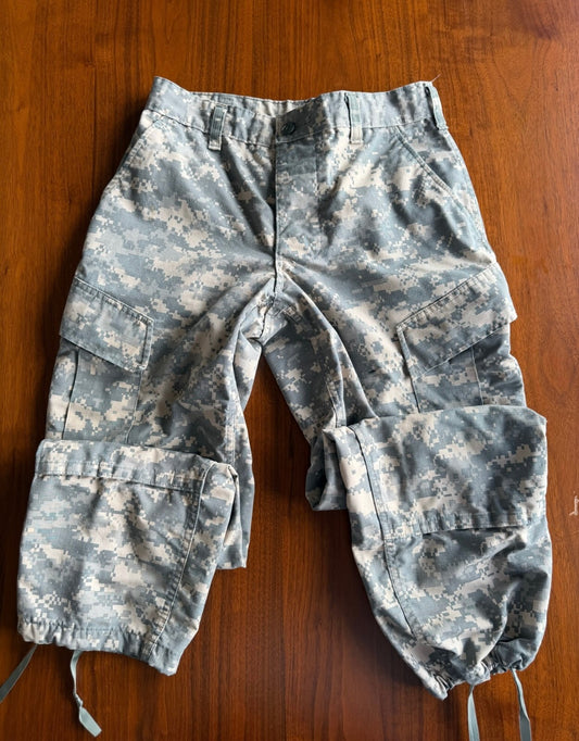 US Army ACU Digital Camo Combat Cargo Trousers - Size Small X-Short