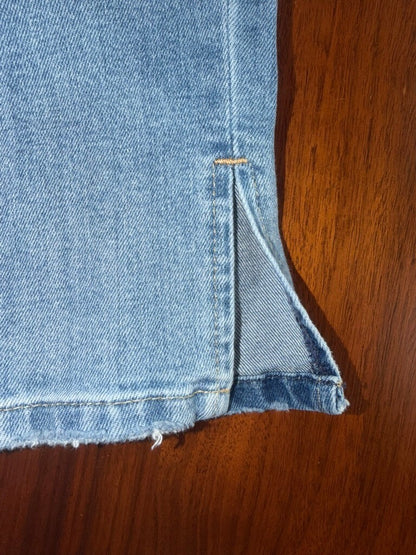 Vintage GAP Women's Slim Mid Rise Light Blue Jeans - Size 25R
