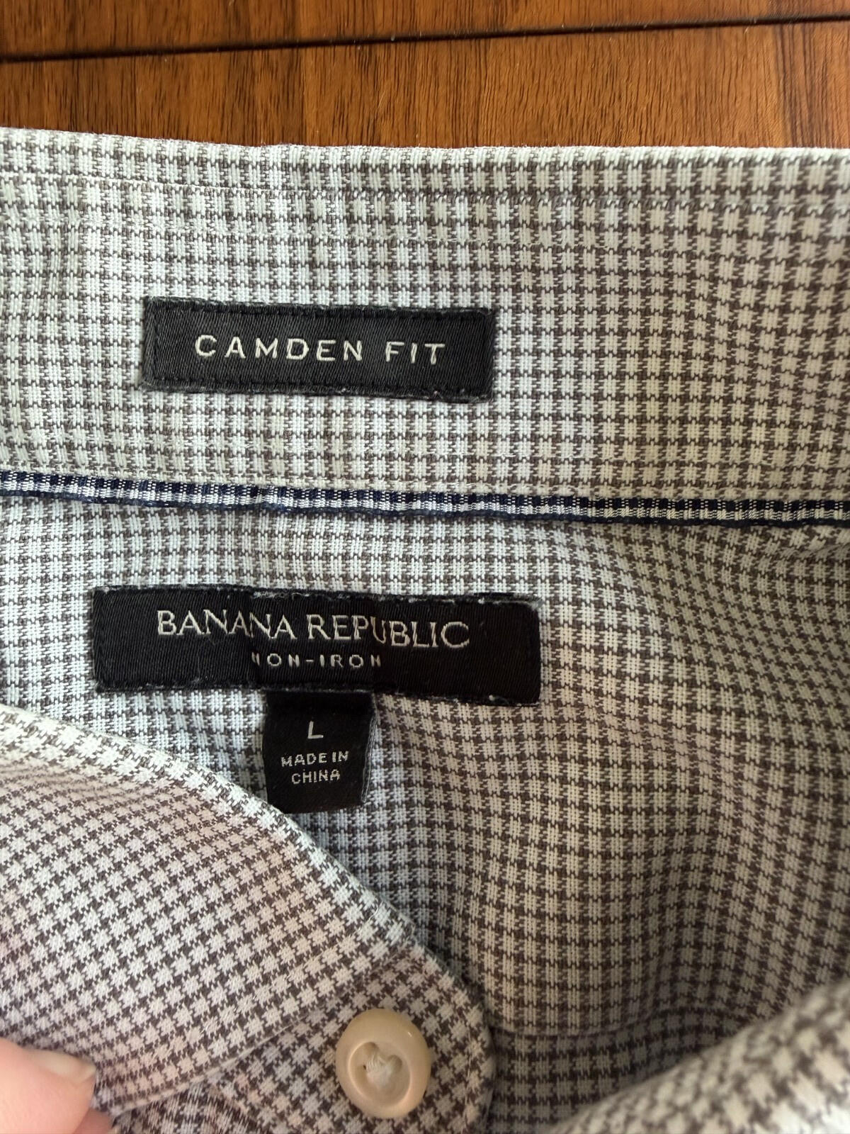 Banana Republic Men's Camden Fit Micro-Check Button-Down - Size L.