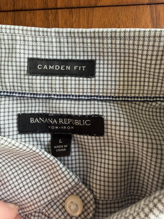 Banana Republic Men's Camden Fit Micro-Check Button-Down - Size L.